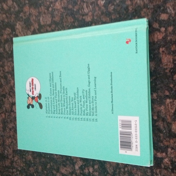 🐭 Vintage Walt Disney Library Books 🐭 - Picture 14 of 17